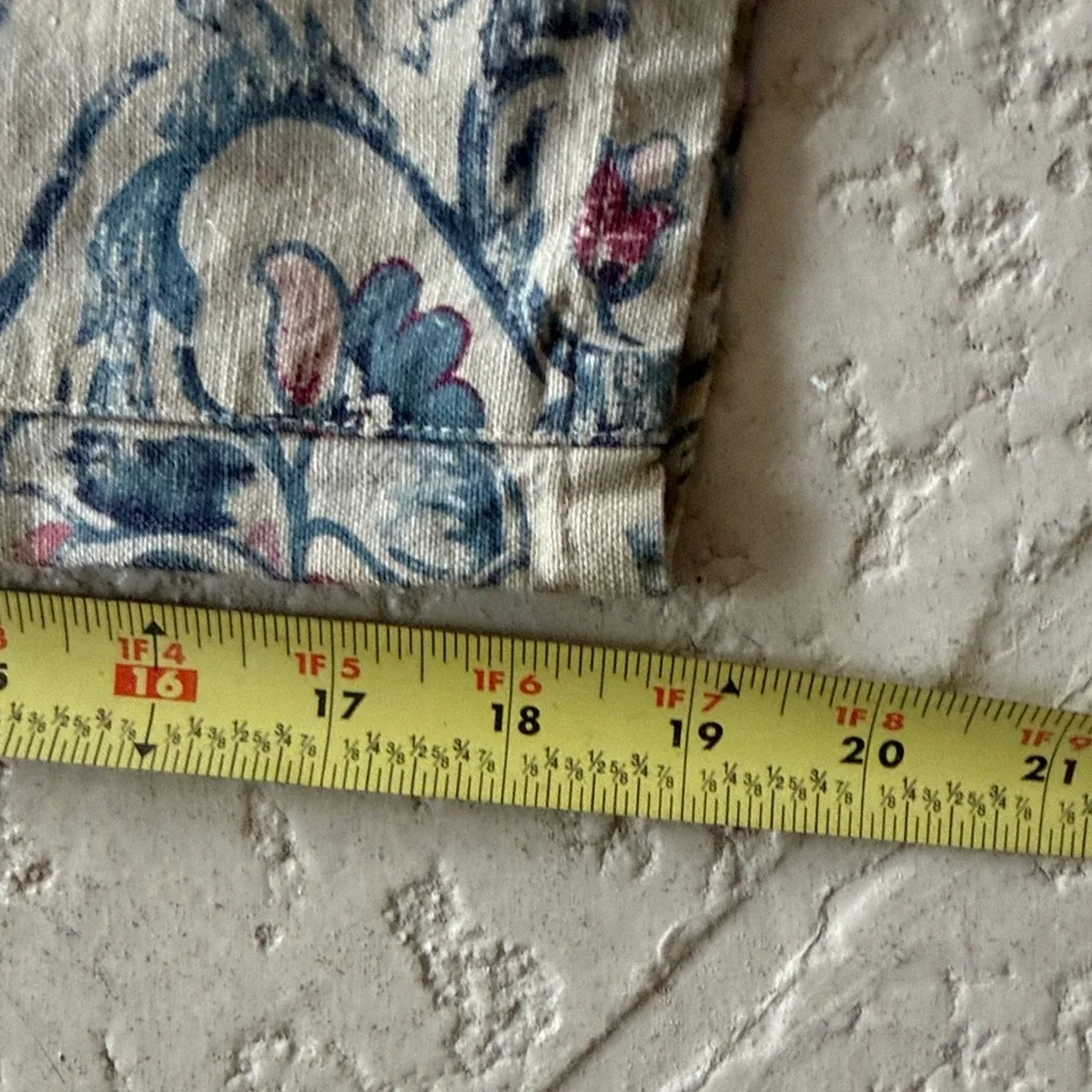 VTG Lauren Ralph Lauren Floral Cropped Pants - Blue and Maroon - Picture 6 of 9